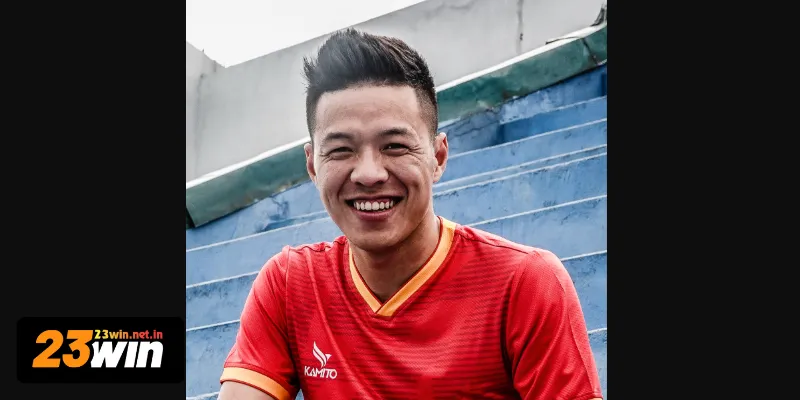 Anh là một cầu thủ được yêu thích trong giới phủi Hà Nội